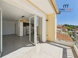 – Châteauneuf-Grasse